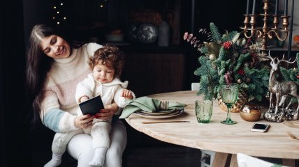 Мама з дитиною