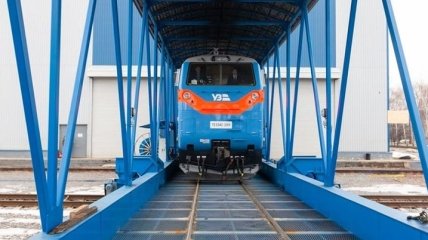 Відомо, коли Укрзалізниця відновить залізничне сполучення на Прикарпатті