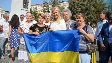 В память о "Небесной Сотне" в Харькове стучали колокола