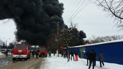 В Черновцах на рынке вспыхнул масштабный пожар