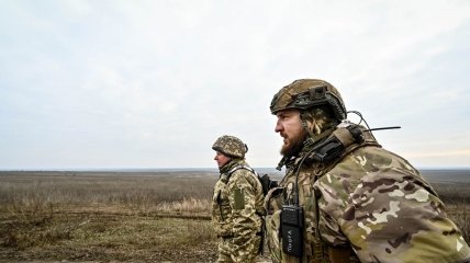 Украинские военные держат оборону, несмотря на дефицит боеприпасов