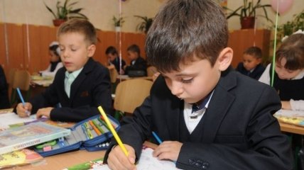 Харьковские школы с 1 сентября возьмут под охрану за счет бюджета