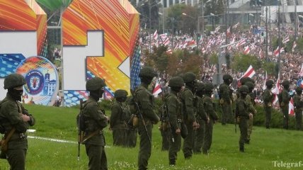 Митинги в Беларуси: в Минске силовики задержали еще одного члена Координационного совета