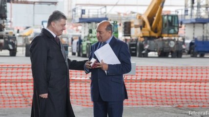 Порошенко и Чакрабарти обсудили вопрос "ПриватБанка"