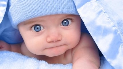 Двойная боль: почему младенец плачет?