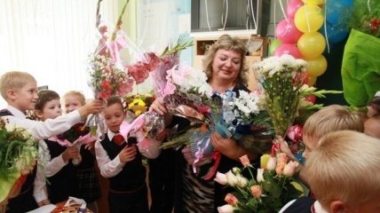 В школах Украины сегодня отмечают День учителя 2016