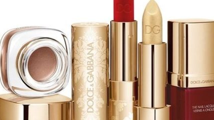 Dolce & Gabbana выпустили новогоднюю коллекцию макияжа 