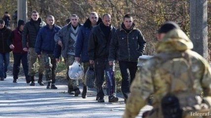 Порошенко: Из плена боевиков освободили еще трех человек 