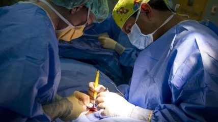 В Охматдиті провели першу операцію з використанням новітнього ендоскопа