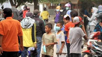 14 человек пропали без вести после извержения вулкана в Индонезии