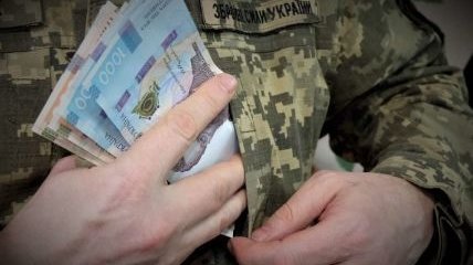 За участь у бойових діях військові можуть отримати грошову виплату від держави