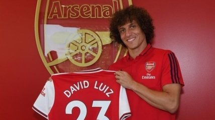 Давид Луис продлил контракт с Арсеналом