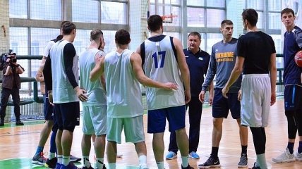 Мужская сборная Украины провела тренировку перед отбором на ЧМ-2019