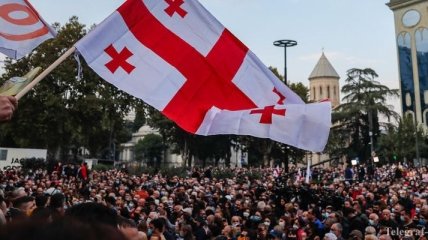 На выборах в Грузии побеждает правящая партия: оппозиция вышла на улицы (фото, видео)