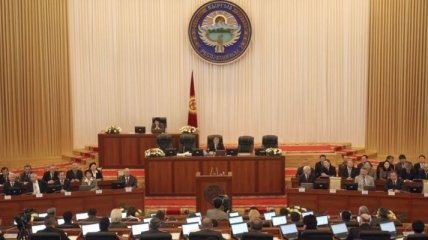 Парламентские фракции Кыргызстана договорились о коалиции