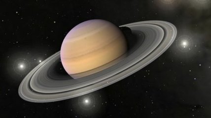 Зонд Cassini готовится к первому пролету между кольцами Сатурна