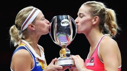 Главачкова и Бабош - чемпионки парного Итогового турнира WTA