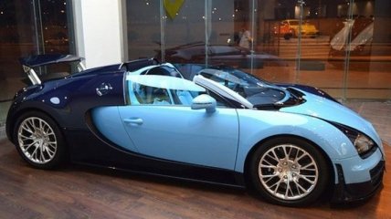 В Саудовской Аравии выставили на продажу редкий Bugatti Veyron