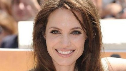 Анджелина Джоли победила анорексию