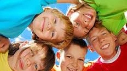 Летние дети более счастливые и веселые