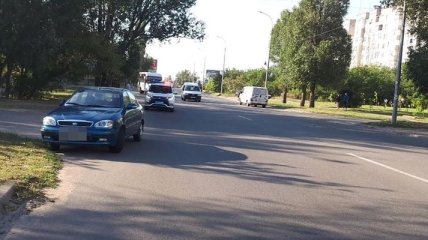 В Запорожье две школьницы попали под колеса автомобиля