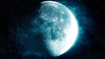 В Луну врезался метеорит 