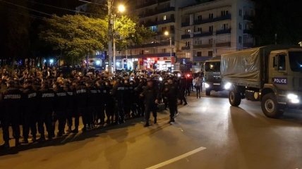 Акция протеста прошла в Тбилиси из-за антинаркотической операции в ночных клубах