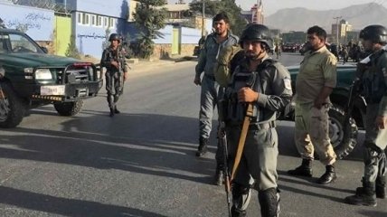 В Афганистане автобус подорвался на мине, погибли 10 человек