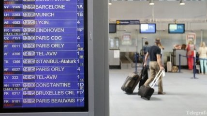 Забастовки в аэропортах Франции: отменено 1,8 тысяч рейсов
