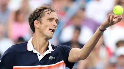 Медведев с разгромной победы стартовал на US Open 2019