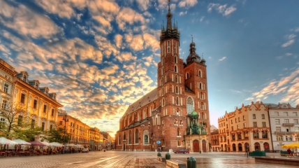 Краков - один из популярных туристических городов Польши.