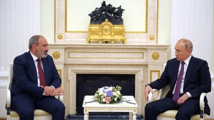 Премьер-министр Армении Никол Пашинян и президент россии владимир путин