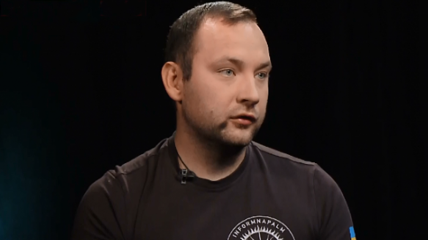 Спікер Міжнародної волонтерської спільноти InformNapalm, боєць ЗСУ Михайло Макарук