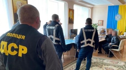 Ректора харьковского вуза задержали на взятке в 300 тысяч