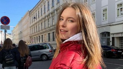 Старшая дочь Елены Кравец Маша окончила школу - снимки с выпускного