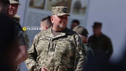 Залужный как всегда неотразим: в центре Киева собралось военное руководство Украины (фоторепортаж)