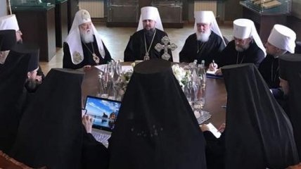 Синод запретил священникам быть депутатами