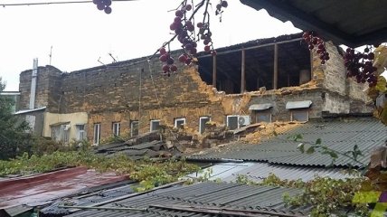 В Одессе обрушился дом, есть погибший