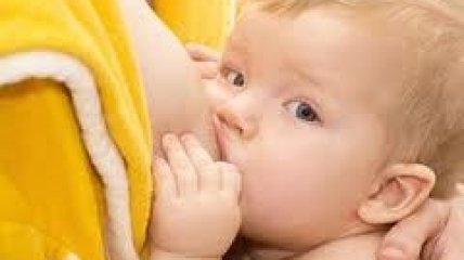 Кормление грудью защищает детей от диабета