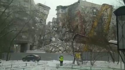 В Магнитогорске снесли стену в поврежденном взрывом доме