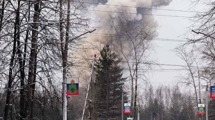 Очень далеко от Украины: в россии взрыв на заводе, который делает взрывчатку (фото и видео)