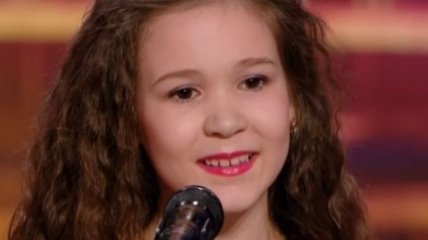"Україна має талант-8": 9-летняя девочка покорила всех восточным танцем (Видео)