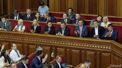 Заседание парламента: Гончарук и министры прибыли в Раду (Видео)