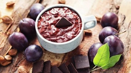 Як приготувати сливу в шоколаді на зиму - рецепт