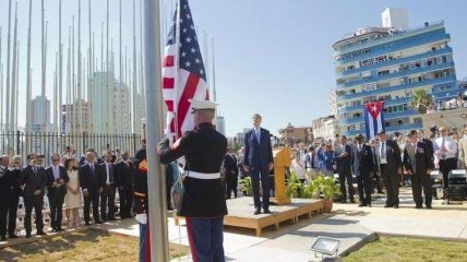 Під час святкування річниці закінчення ДСВ прибрали прапор США у Чехії
