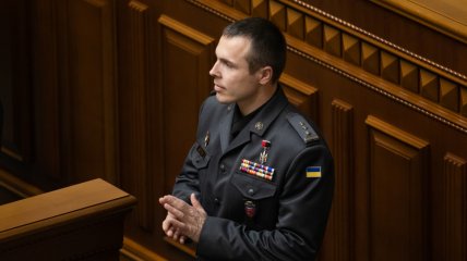 Роман Костенко