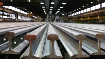 В Николаеве неизвестные похитили с завода железнодорожные рельсы