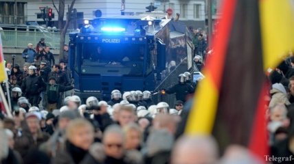 Полиция разогнала демонстрации в Кельне