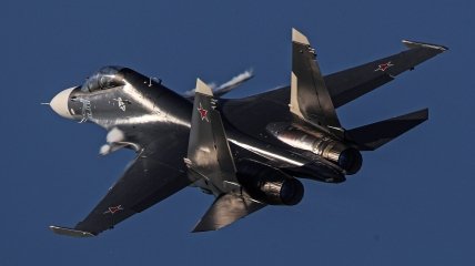 Такий вигляд має російський Су-30.