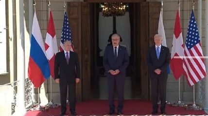 Путин и Байден встретились на вилле в Женеве: первое фото и видео рукопожатия